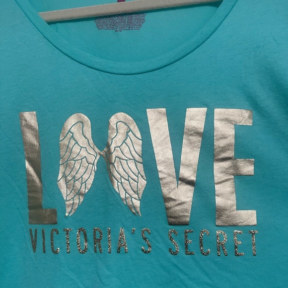 NEW Ladies Victoria Secret PINK night shirt LOVE size Medium will fit a Small - Picture 2 of 2